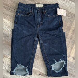 NWT FREE PEOPLE High Rise Busted Knee Skinny Jeans In Dark Blue Size W 25